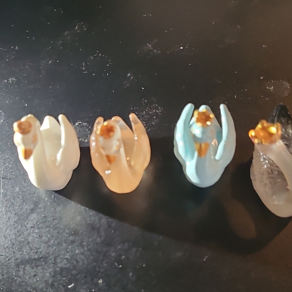 Elegant Swan Jewelry Set - Gold, Cream, Blue Figurines